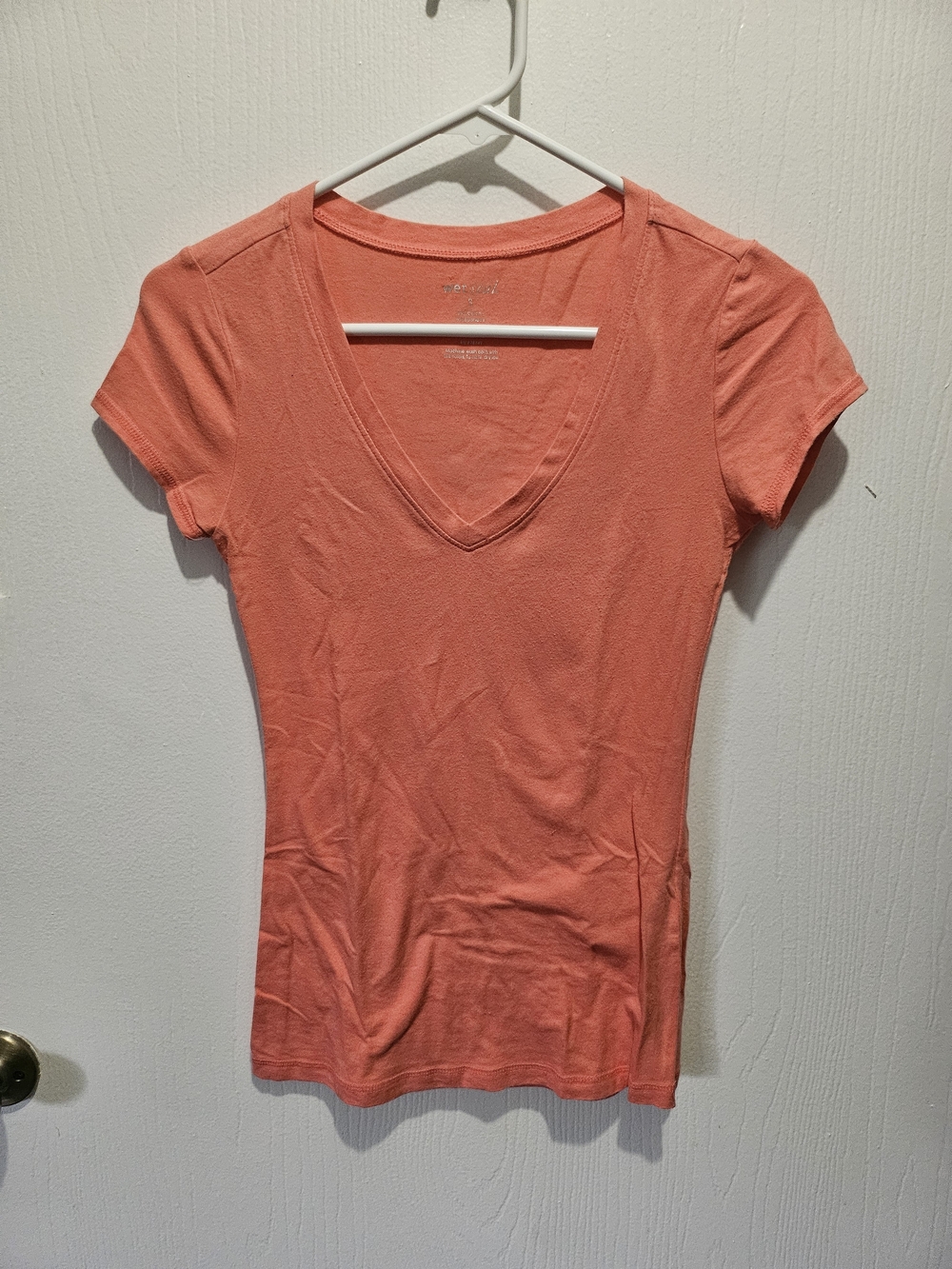 Coral V-Neck Short Sleeve Tee